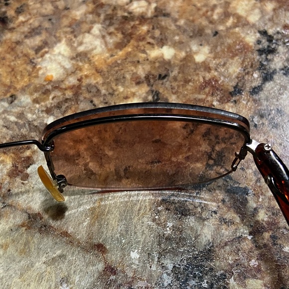 Vintage Sunglasses - Picture 5 of 5